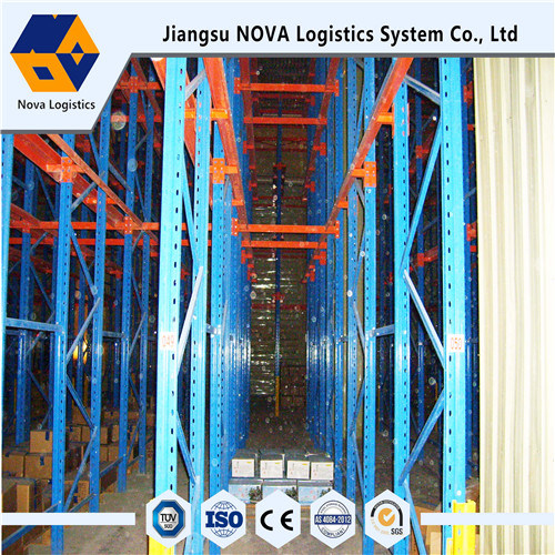 Storage Rack Drive im Racking von Nova Logistics